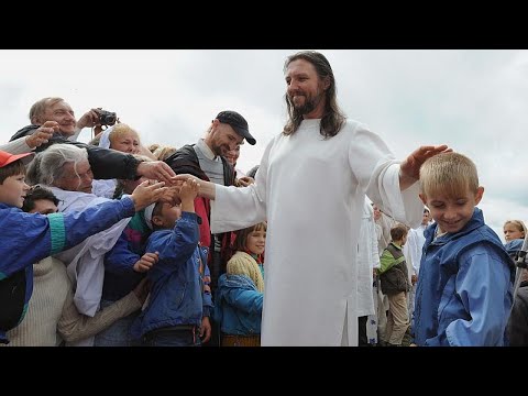 شاهد: الشرطة الروسية تعتقل "المسيح السيبيري"