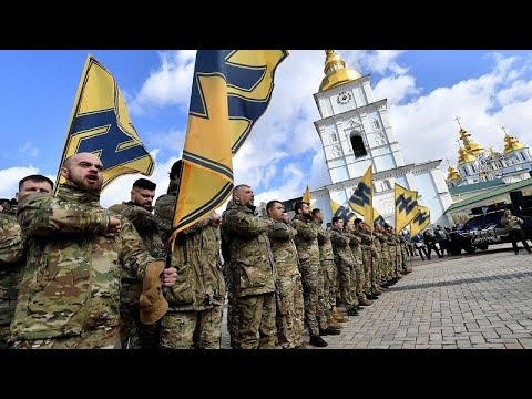 تعرف على مقاتلي آزوف "النازيين الجدد".. أحد مزاعم بوتين لشن الغزو على أوكرانيا