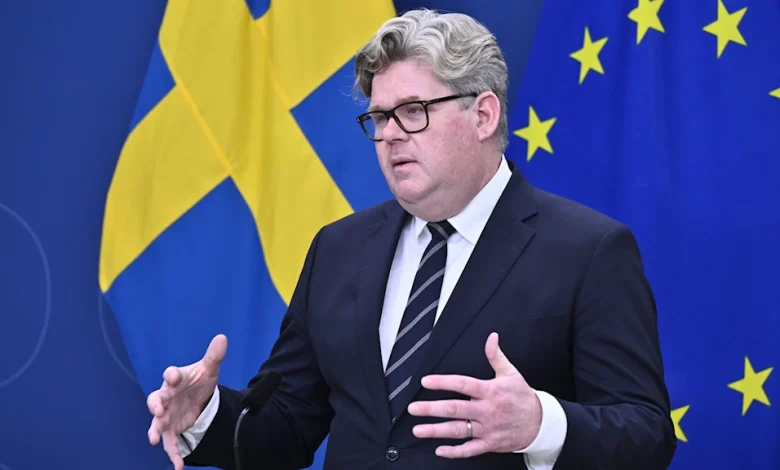 الحكومة السويدية تعلن العمل على تنفيذ قانون لسحب الجنسية السويدية