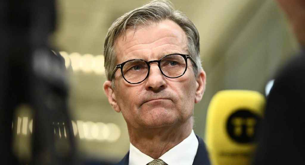 0 orDSkozzQi8Fvb lNtOxWtsbJk REGULAR 1