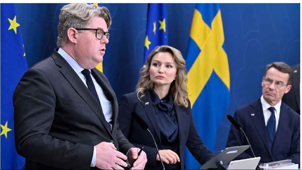 الحكومة السويدية: قانون سحب الجنسية يشمل الأطفال اعتباراً من يناير 2028 1 12 ministrar webb 1