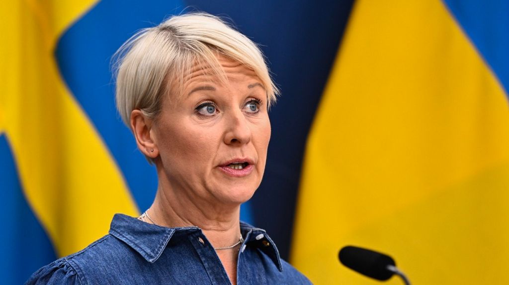 اعتباراً من 1 أبريل 2026: تشديد مهلة التقديم على تعويض رعاية الأطفال في السويد ، حيث تستعد السويد لتطبيق تنظيمات جديدة (Nya regler i Sverige) اعتباراً من 1 أبريل 2026،