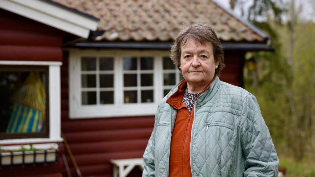 محكمة سويدية تمنح سيدة 10 آلاف كرون بعد تسجيل 90 شخصاً عنواناً على منزلها 2 alkompis kbWXZVwaUs 1024x576 1 1