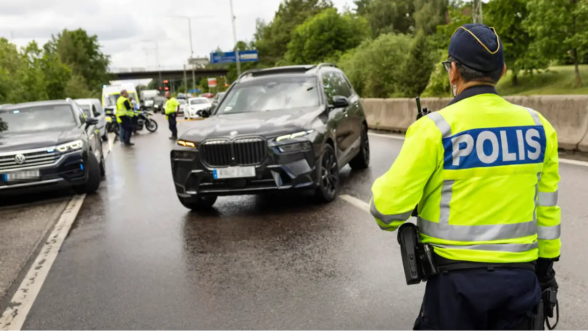الشرطة السويدية تبدأ حملة تفتيش للسائقين لمدة أسبوع بين 8 و14 يونيو، 1 mf250618 693a7508 1 scaled 1