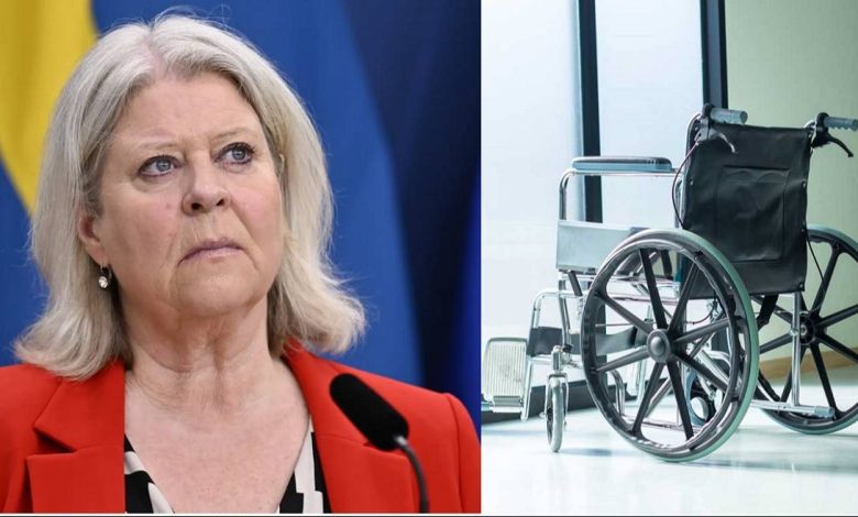 wheelchair in hospital 1200 2
