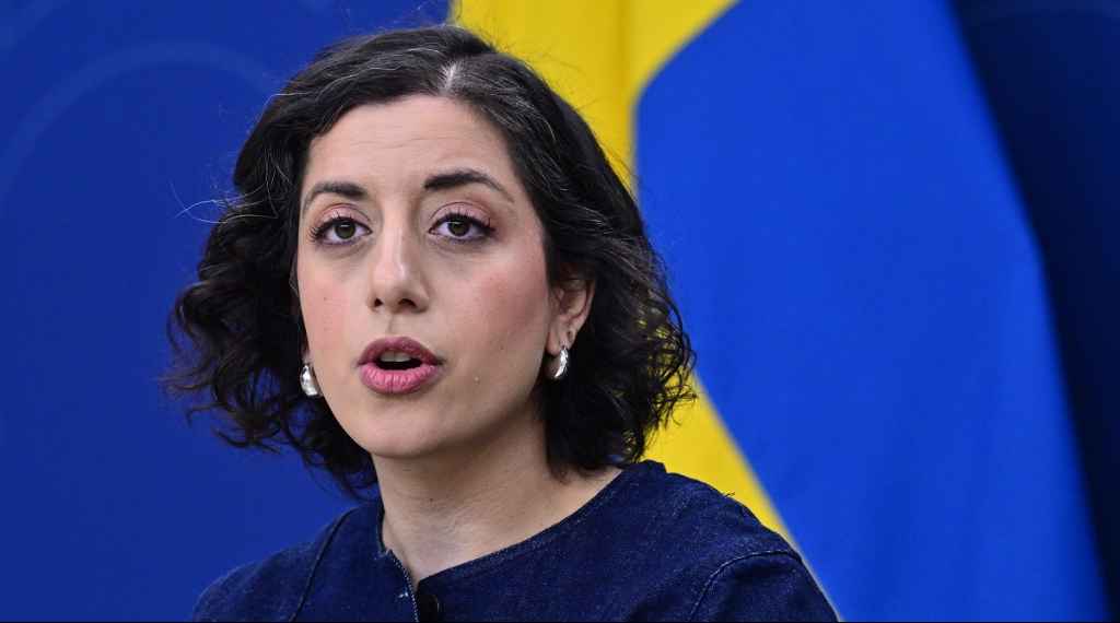 وزيرة التعليم السويدي: «توعد أسر الأطفال في السويد بـ 5 آلاف كرون شهرياً .. 1 5b9e2914 sdlmq4thiqnu9o scaled 1