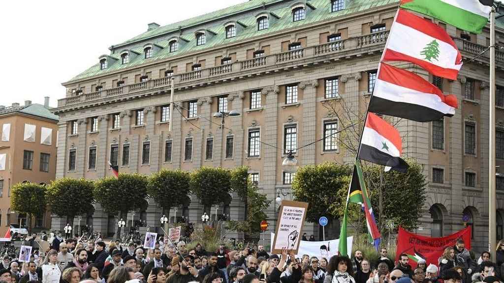 نصف مليون سوري وعراقي في السويد.. وذوو الأصول العربية يقتربون من المليون 1 4 2 1